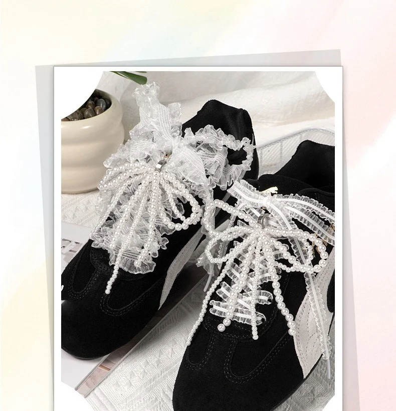 Rüschenbesetzte, transparente Schuhbänder aus Organza mit Schleife, süße, alltagstaugliche Schuhaccessoires für flache Sneaker und Freizeitschuhe. – Detail 2
