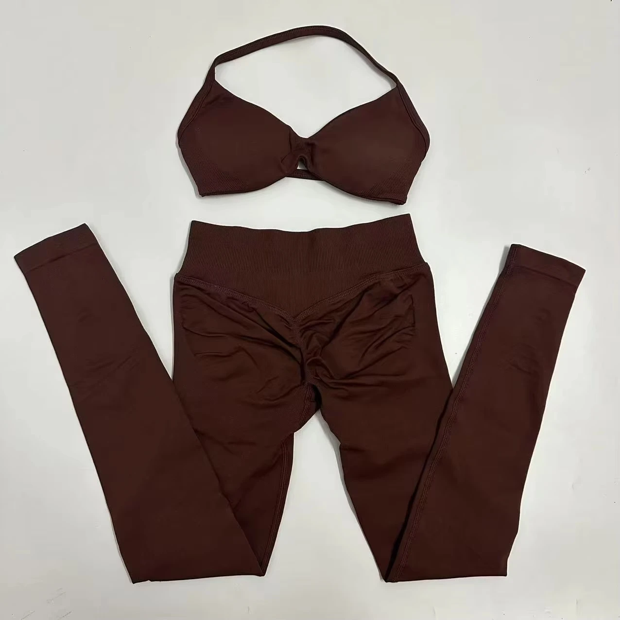 eamless Yoga Set Women Yoga Scrunch Leggings Set Strappy Halter Sports Bra Fitness Gym Clothing Workout Set