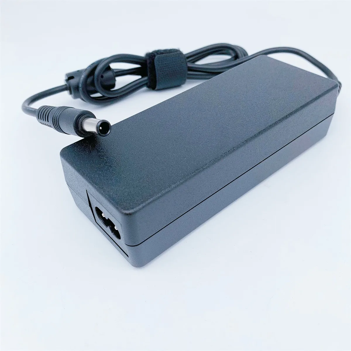Charger Applicable to Trimble TSC3 controller 15V 2A charger