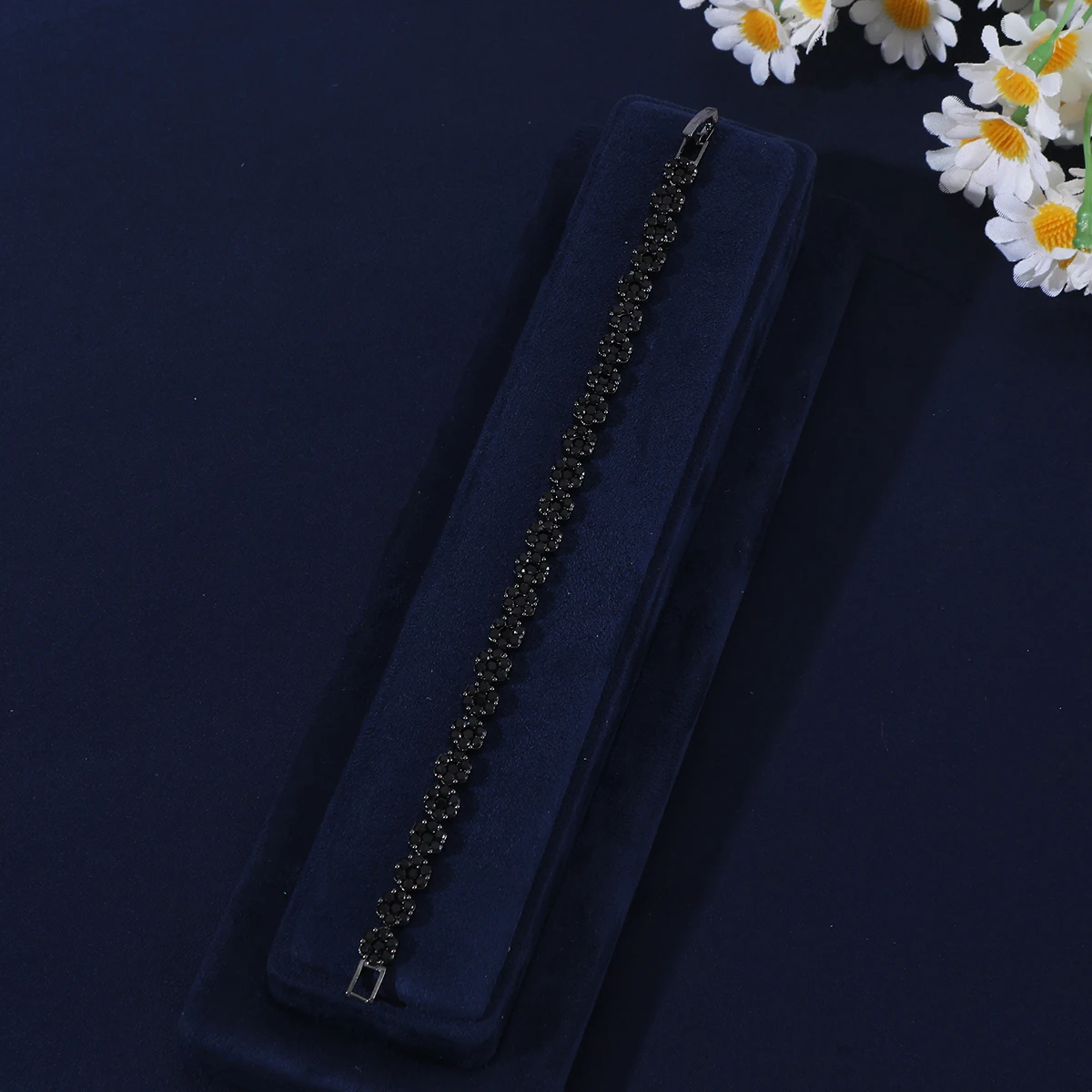 Flower zircon bracelet, fully inlaid crystal chain bracelet, women's wedding party exquisite jewelry B344