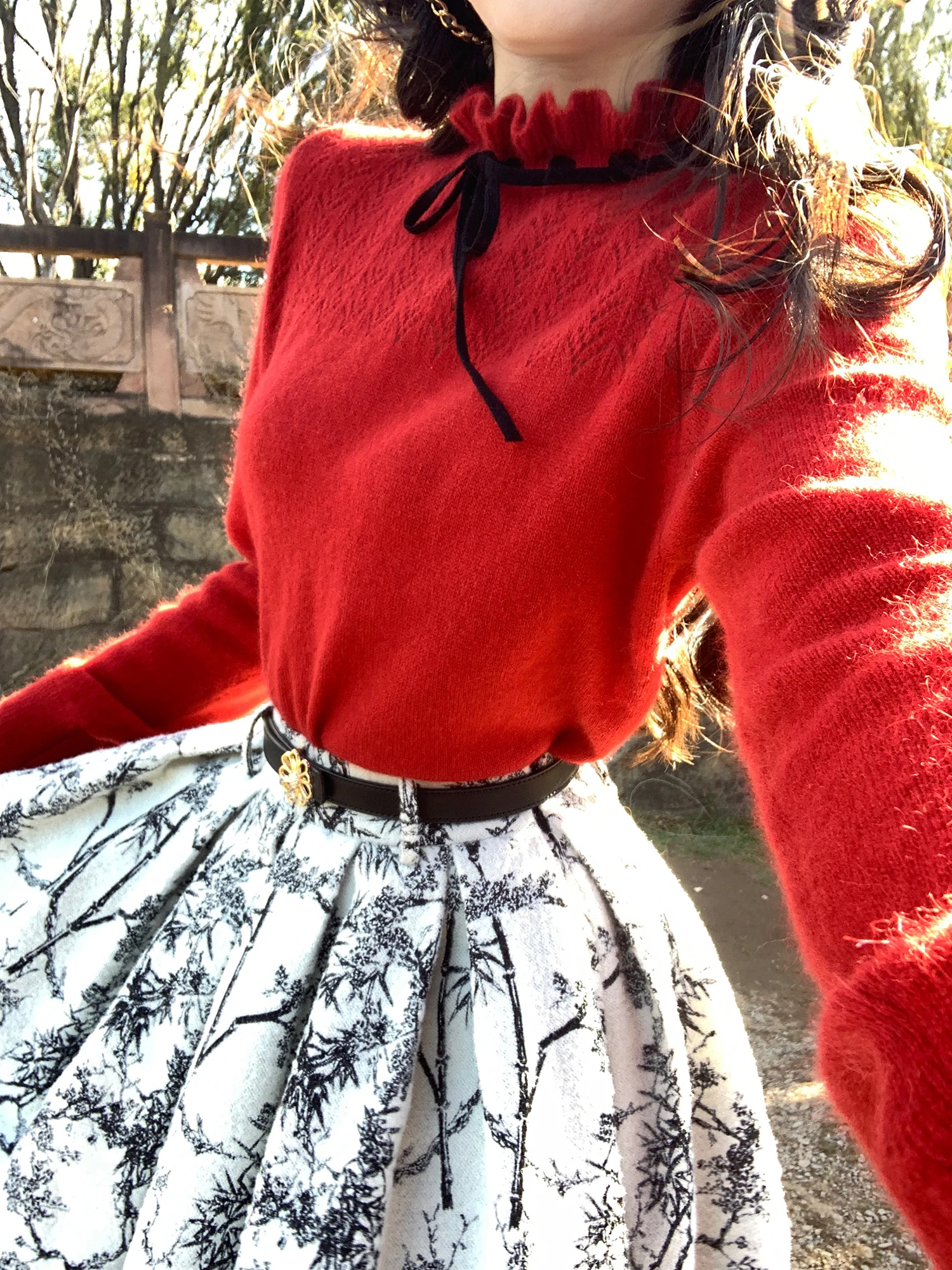 

Красный вязаный свитер с воротником-мушель и бантом, в корейском стиле, универсальный, стройнящий, тематический, базовый топ для женщин