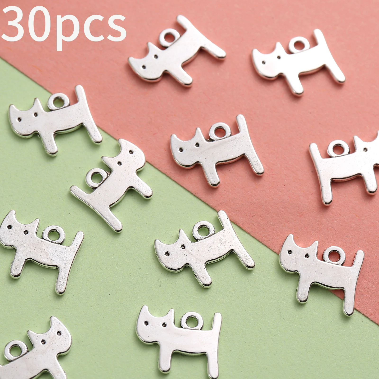 30 Simple Cartoon Cat-Shaped DIY Handmade Tags with Soft Lines and Cute Designs, Come with a Hanging Loop, Easy to Use for Making Bracelets, Necklaces, and Bag Accessories Suitable for Cute Handmade Items, Pet-Themed Accessories, Gift Packaging Embellishments, and DIY Gifts Made by Enthusiasts.