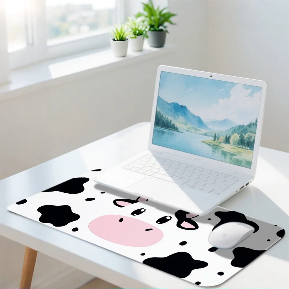 Cowface mouse pad with digital printing, suitable for office desks, featuring modern aesthetics alfombrillas para escritorio