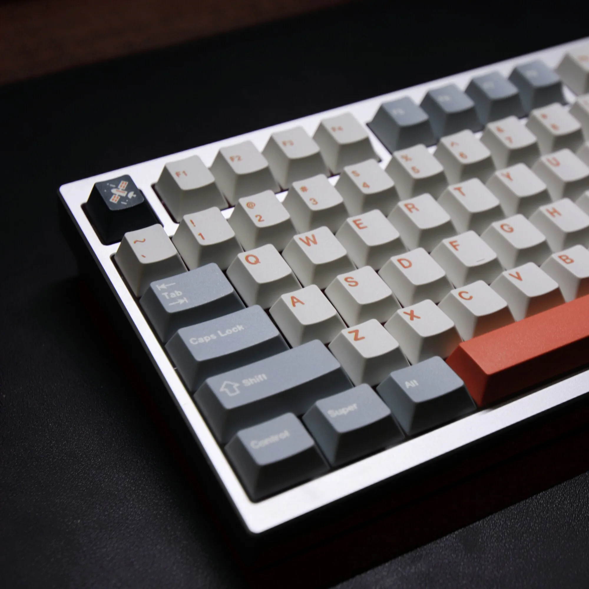 Classic Retro Gray Orange PBT Keycaps Dye-Sublimation Cherry Profile Full Keycap Set for Custom Mechanical Keyboards