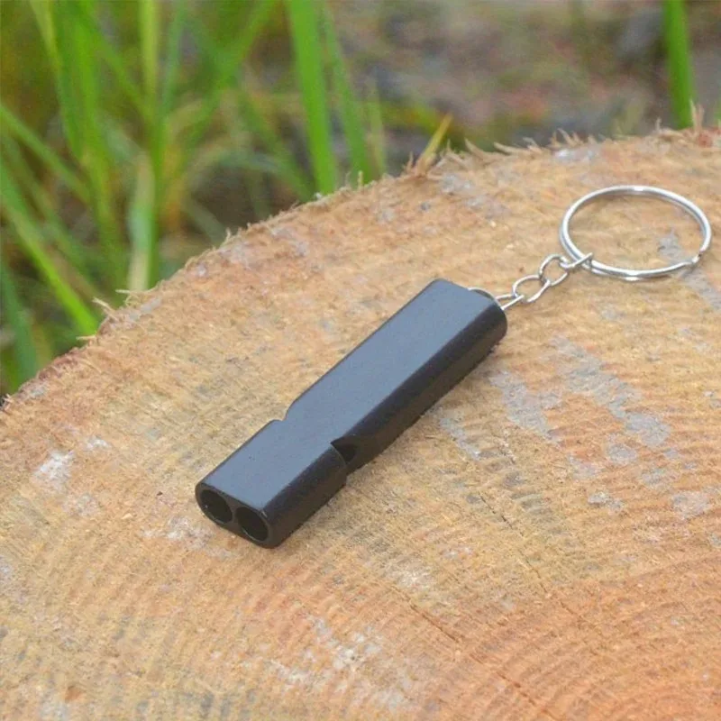 Portable Aluminum Alloy Keychain Double Tube Life Whistle Is A Convenient and Practical Outdoor Survival Tool for Small Items