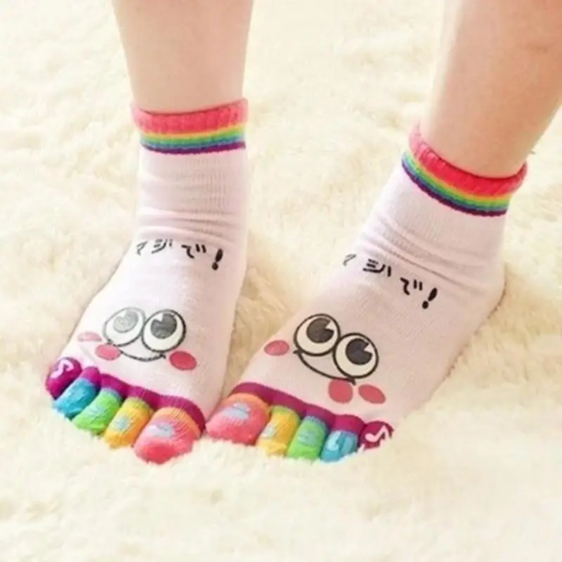

Cute Creative Autumn And Winter New Women Five Finger Socks Short Cartoon Cotton Smiling Face Five Toe Women Socks Absorb Sweat