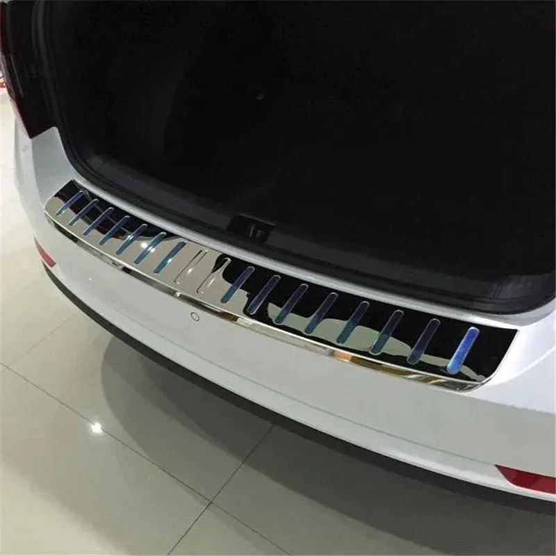 

WELKINRY For Skoda Rapid Spaceback NH1 2012-2019 Car Tail Rear Box Gate Door Trunk Boot Doorsill Threshold Scuff Foot Pedal Trim