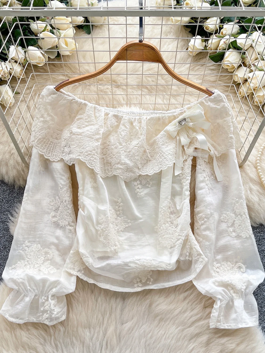 Sweet Heavy Embroidery oulder Bared irt Women's Faion Spring Autumn Season Floral Lace Splicing Versatile Top Trendy