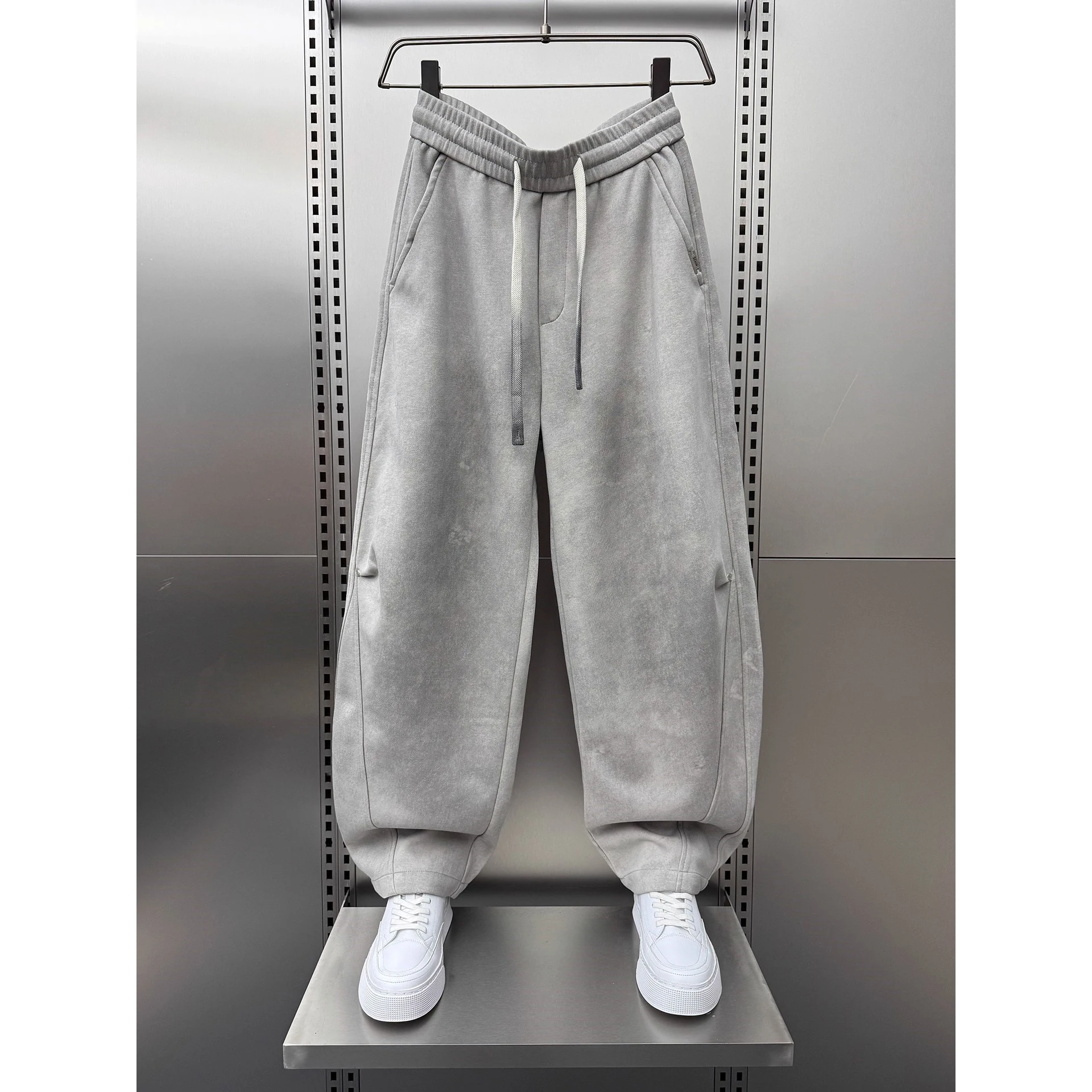 

Высококачественные утепленные повседневные брюки на флисовой подкладке, модные брендовые мужские брюки на осень-зиму, универсальные прямые брюки с широкими штанинами, спортивные штаны