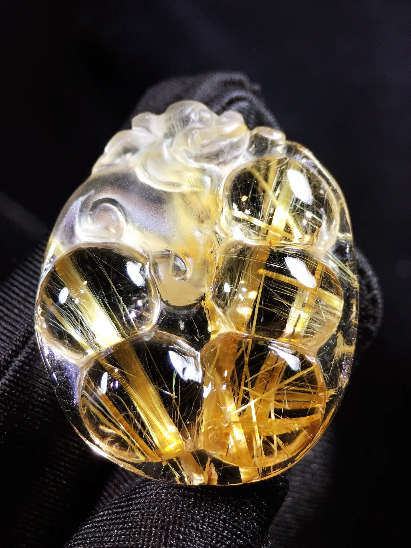 Natural Gold Rutilated Quartz Pendant Rutilated Quartz Jewelry 35.8*30.2*9.7mm Men Women Brazil AAAAAAA