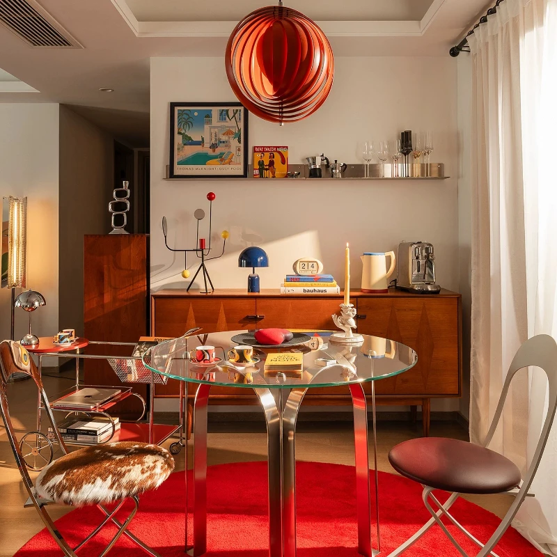 Dining table: round Nordic luxury vintage desk, negotiation table, stainless steel lacquered glass surface