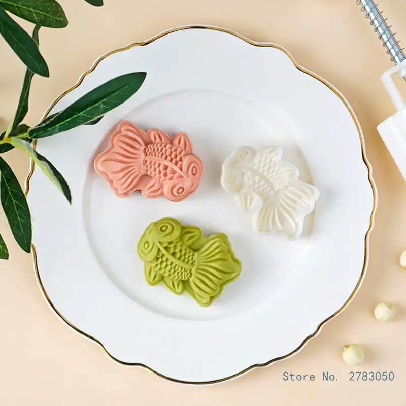 65g Goldfish Shaped Plastic Mooncake Stamps Mooncake Molds DIY Baking Accessories Kitchen Gadget for Mid-Autumn Festival