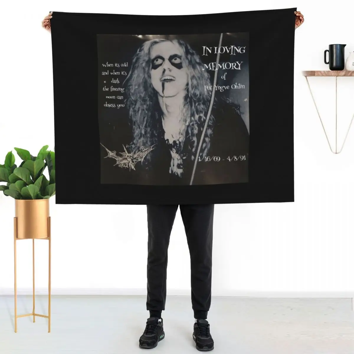 

In memory of Pelle Dead Ohlin \t Throw Blanket Cozy Napping Blanket Gift for Mom Dad