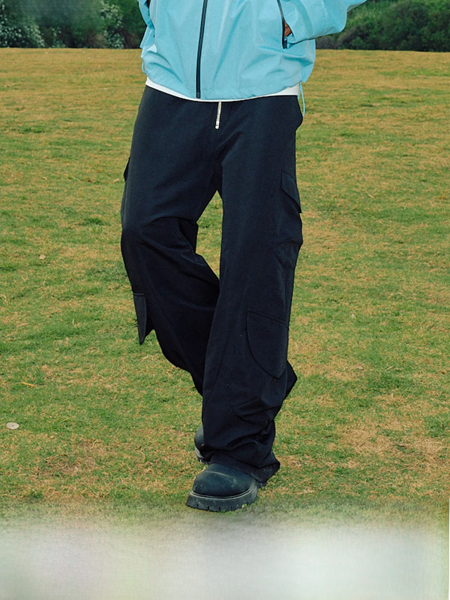 

Outdoor Nylon Banana Pants with Multiple kets Zipper Knife ape Casual Trousers for Youth All Seasons Straight Leg Fit