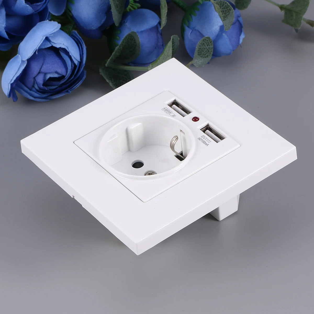 

German Type 16A Power Socket Socket with USB Power Socket Wall Power Socket German Type Dual USB White