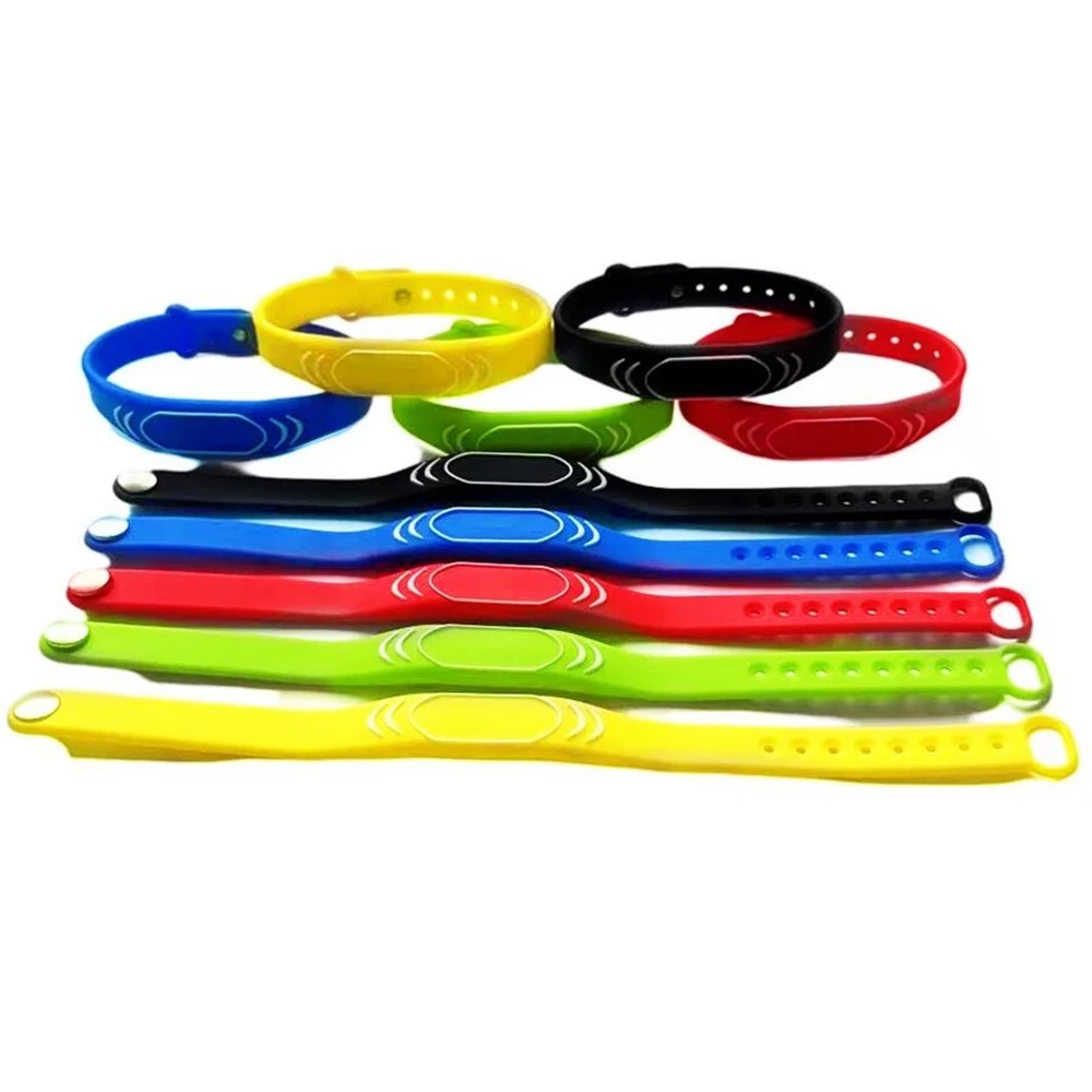 

1Pcs ID 125khz EM4100 TK4100 Read Only Adjustable Silicone Waterproof RFID Wristband Keyfobs Tag Token Band Many color Select