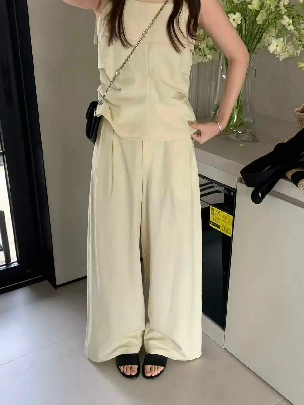 

Lilian Legacy Bone Lazy Style Women's Asymmetrical Wide Leg Pants Two-Piece Set Summer Fashion Casual Outfit Ensemble
