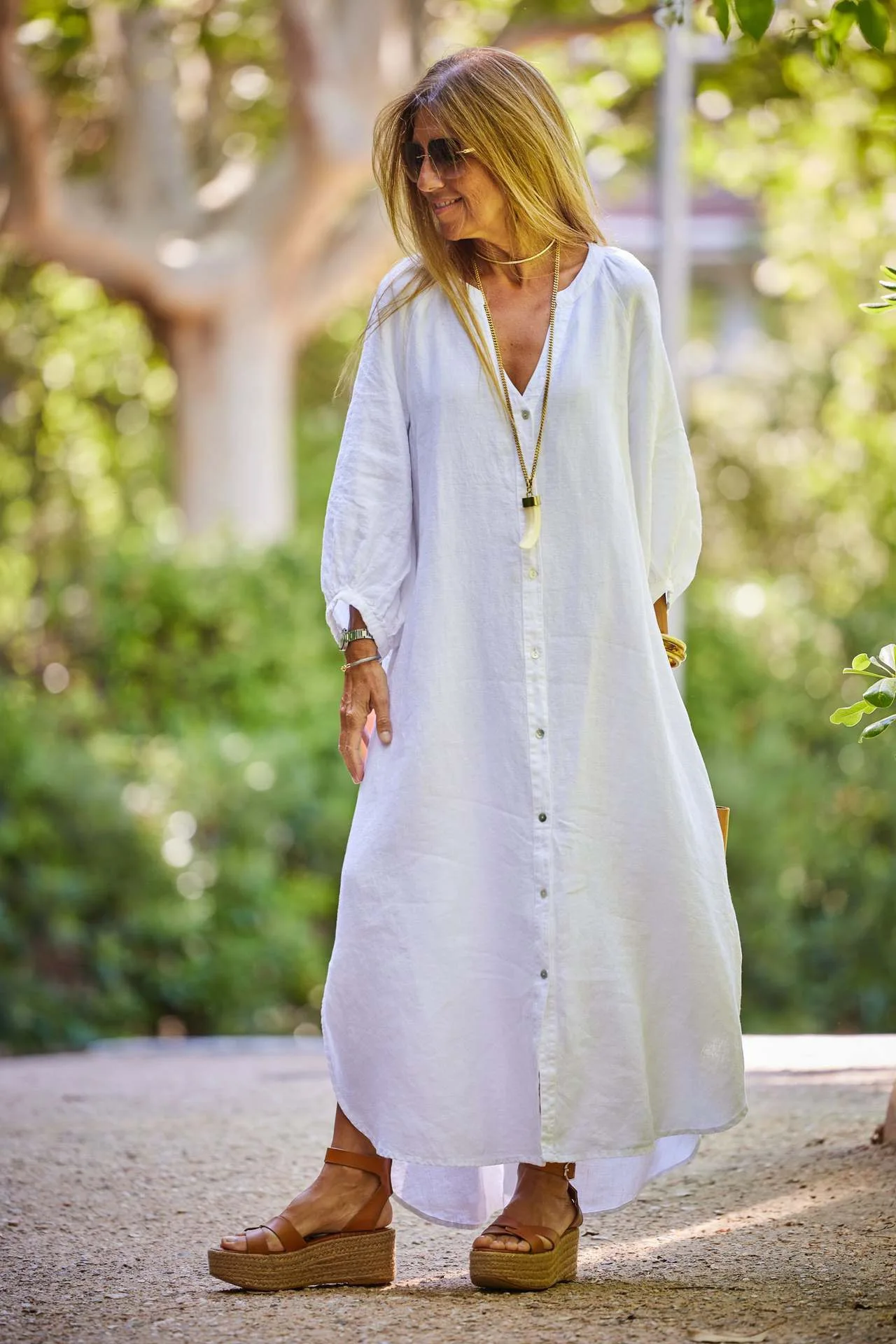 

Women's Loose V-neck Lantern Sleeves Casual Cotton Linen Autumn Fashion Solid Color Single Breasted Slit Fashion Dress