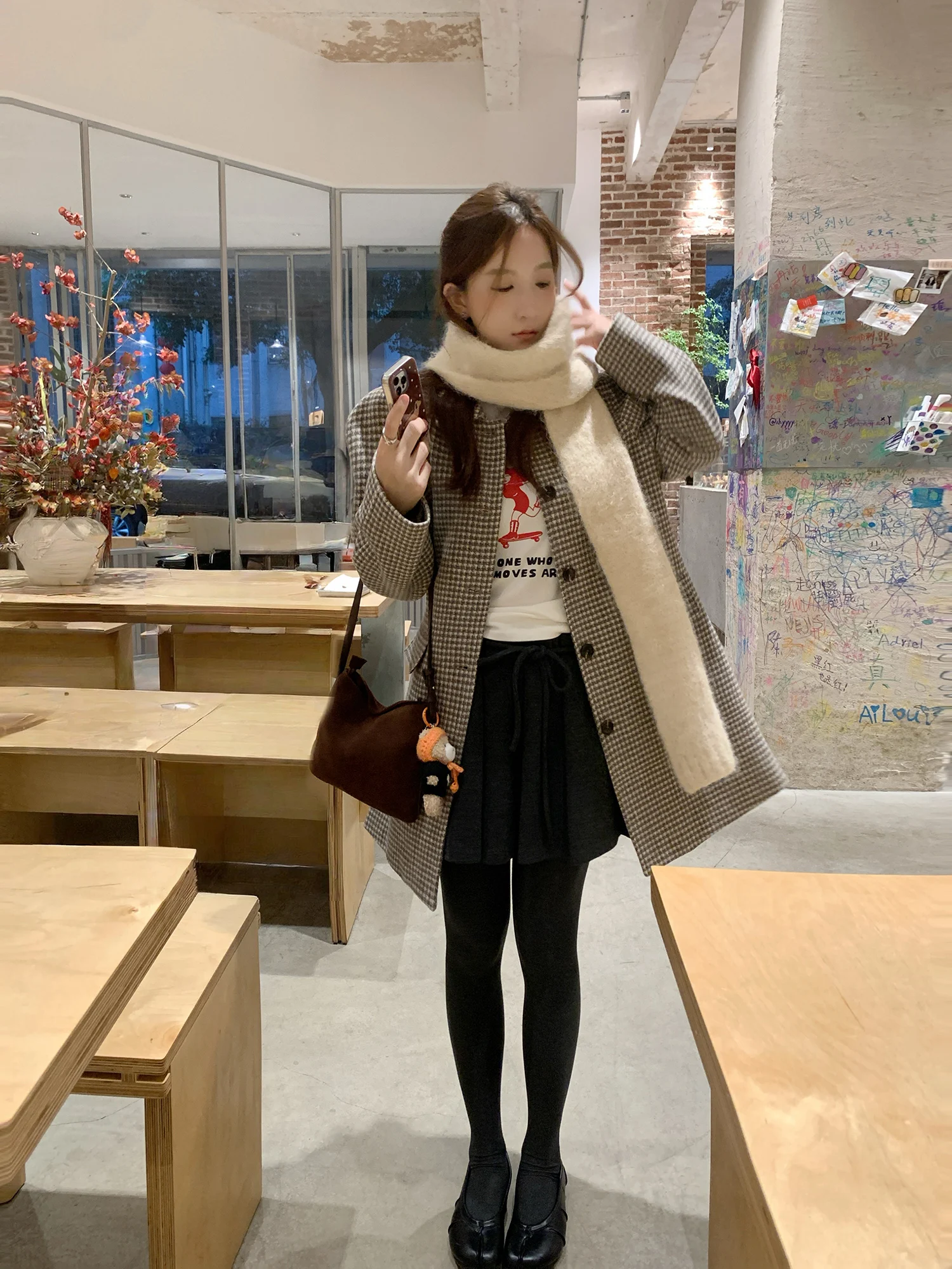 

Шерстяное пальто XierZ в стиле ретро, корейский стиль, свободный крой, длинный рукав, воротник, застежка на одну пуговицу, узор «птичий глаз», средней длины