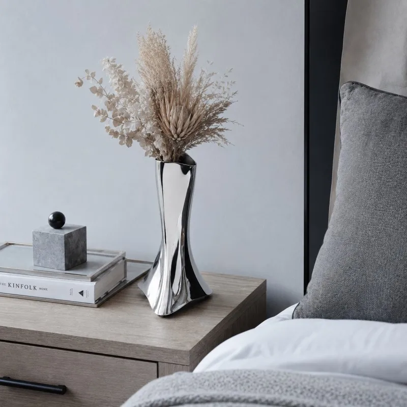Modern polished stainless steel metal vase sculpture flower stand, suitable for family hotel table decoration