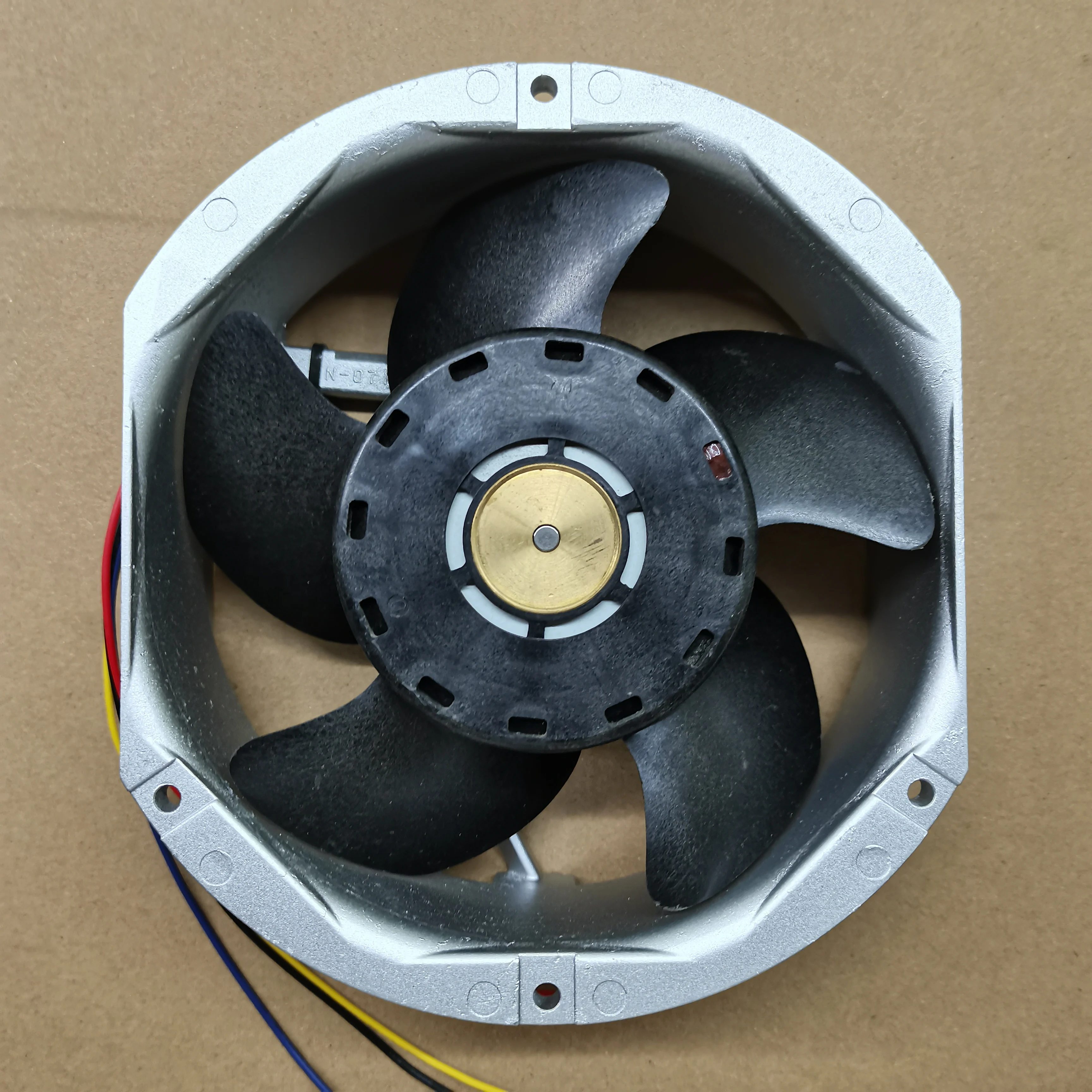 SANYO DENKI 109E5724C505 DC 24V 2.3A 172x150x51mm 4-Wire Cooling Fan