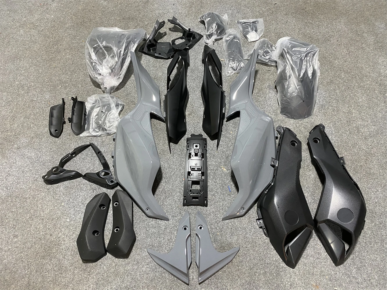 Motorcycle fairing kit for Yamaha MT-07 13-16 years -07 2013 2014 2015 2016 2017 Fairing cement grey black