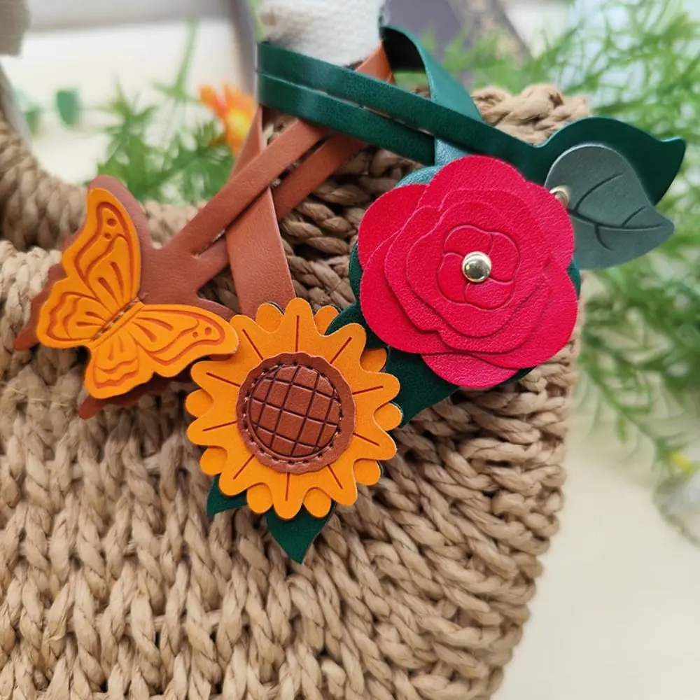 Geprägter Leder-Taschenanhänger Klassisches Design Vielseitiges Handtaschen-Ornament Feine Geprägte Verarbeitung Premium-Leder – Detail 9