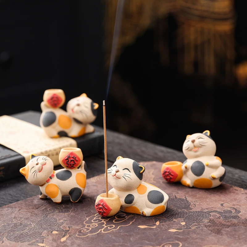 Purple sand ceramic lucky cat incense plug, cute lucky cat thread incense seat, home desktop, tea table, bedroom decoration