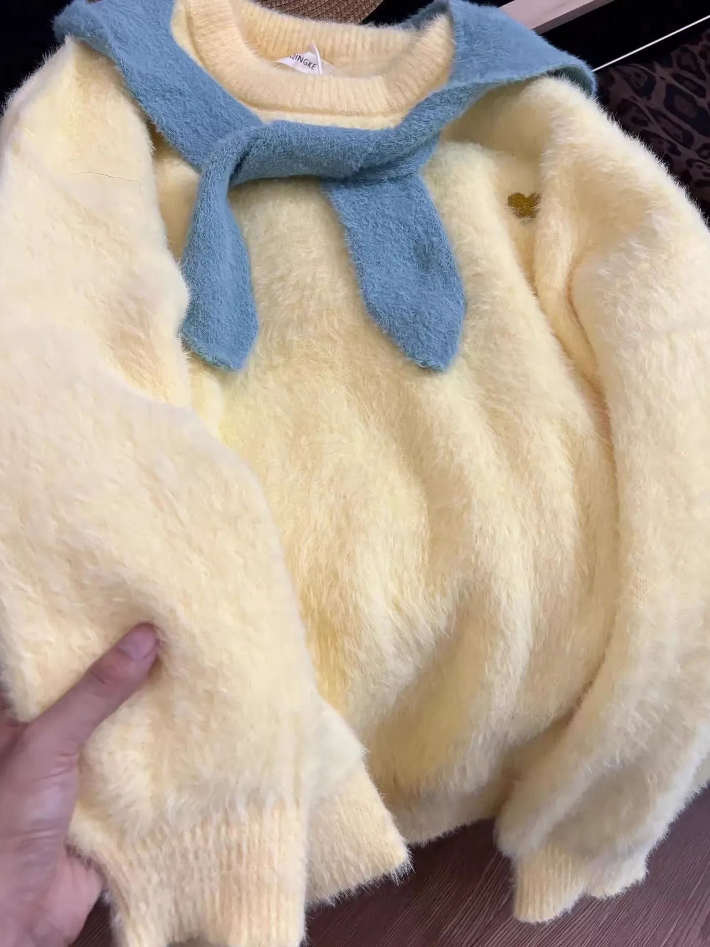 Weicher, gemütlicher gelber Strickpullover für Damen, lockere Passform, Herbst-Winter-Innenbekleidung, lässig, lang, Sve, rundes Ne-Thermo-Top