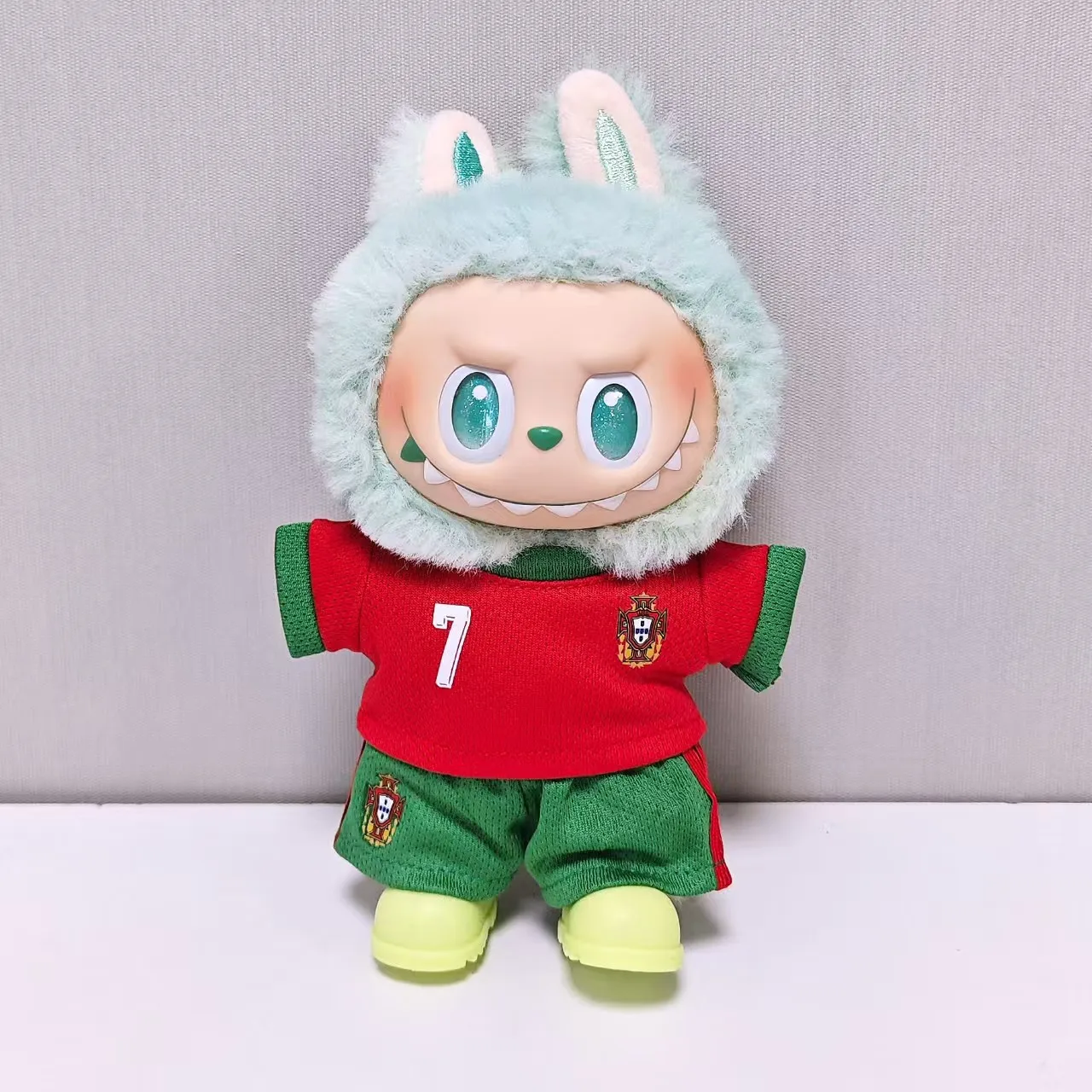 ل Labubu ملابس دمى عالية الجودة 15 سنتيمتر-17 سنتيمتر كرة القدم جيرسي والأحذية 3 قطعة مجموعة Labubu الملابس العالمية