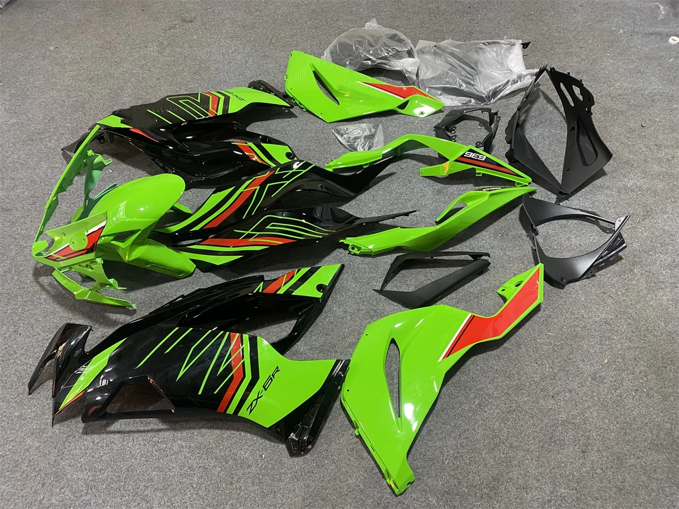 Motorcycle Fairing Kit Suitable for Kawasaki ZX-6R 19-21 Years 6R 636 2019 2020 2021 Fairing Green Black Red