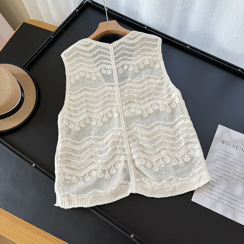 Maxdutti Hollow Hook Flower Vest 2026 Summer New Retro Forest Style Lace Up Outer Layer Layered Sleeveless Vest
