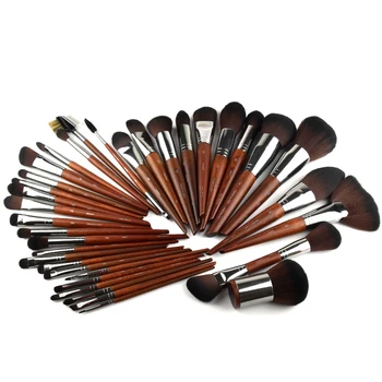 Natural Wood Makeup Brushes 1