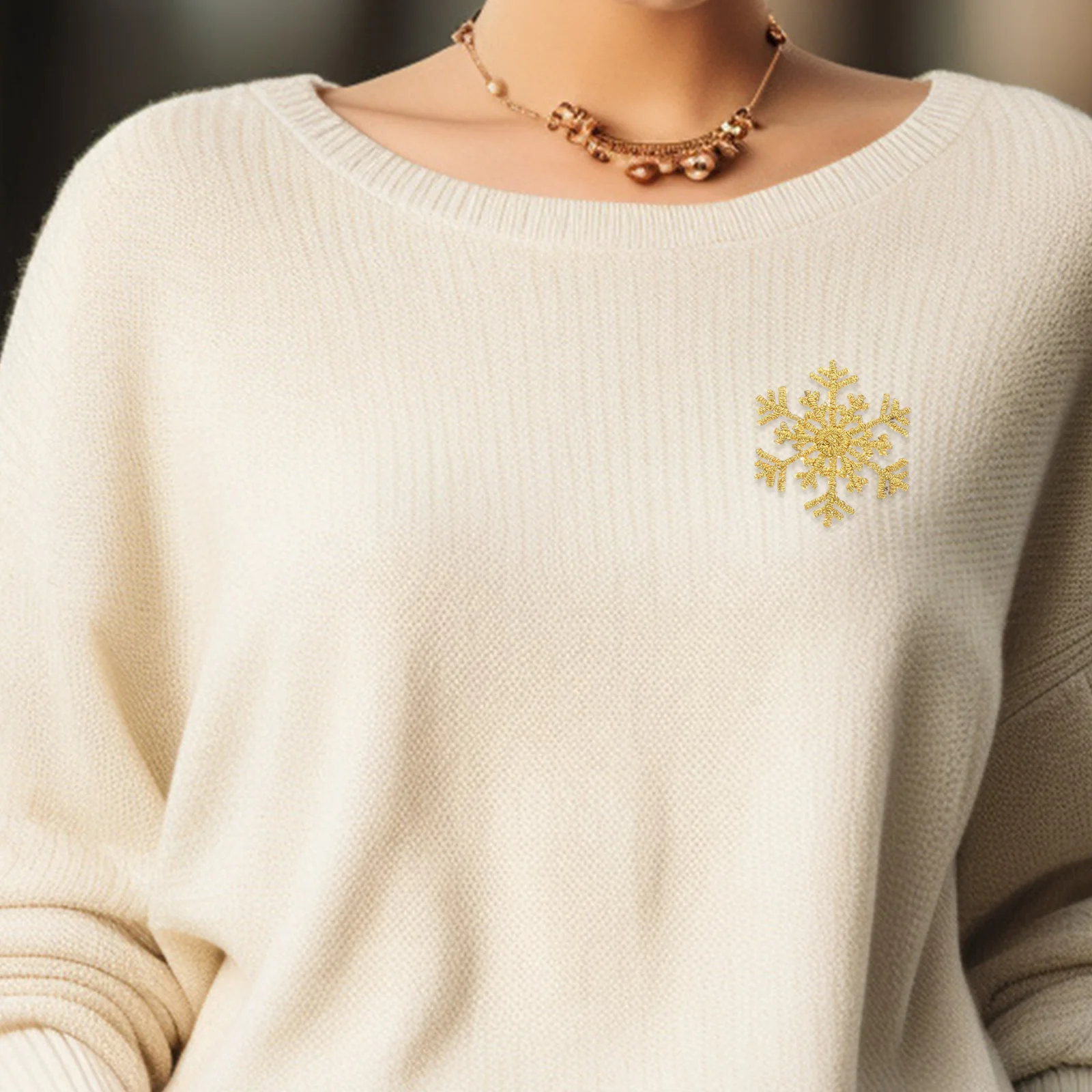 

8pcs Embroidered Patch Snowflake Appliques for DIY Cloth Patch Christmas Decoration Premium Material Elastic B
