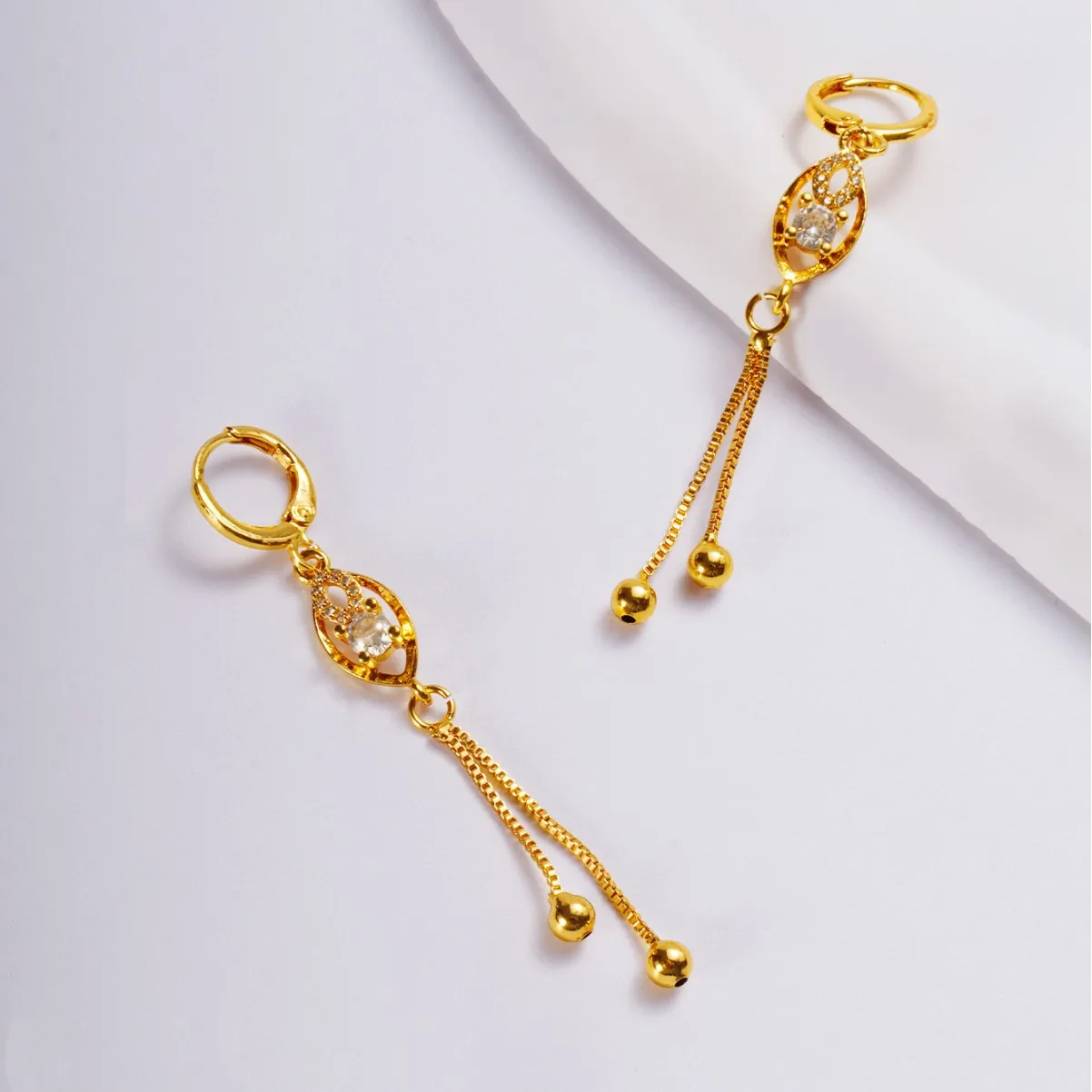 9999 gold best-selling luxury slimming fringed geometric earrings, fashionable and elegan  heart-shaped diamond-studded earrings