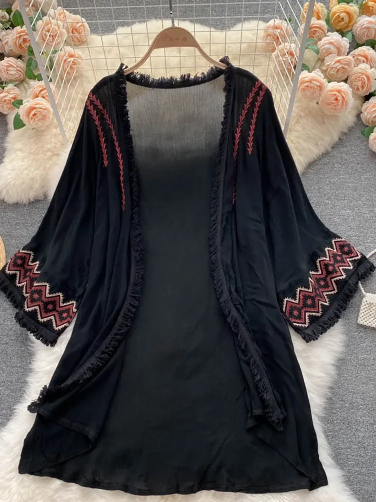 Women Summer Cardigan Coat Bohemian Retro Holiday Style Sunscreen Long-sleeved Heavy-duty Embroidered Fringed Wild Top D1819