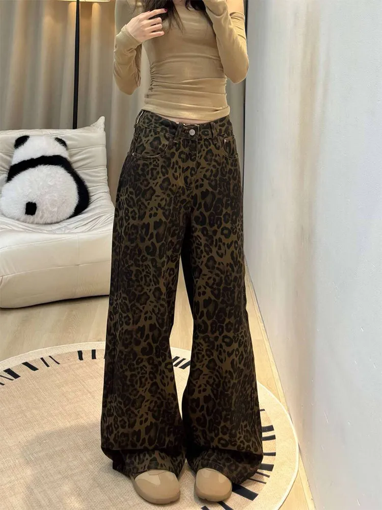 Retro Leopard Print Jeans for Women 2026 Autumn New High Waisted Straight Leg Pants Elegant Casual Patchwork Denim Trousers