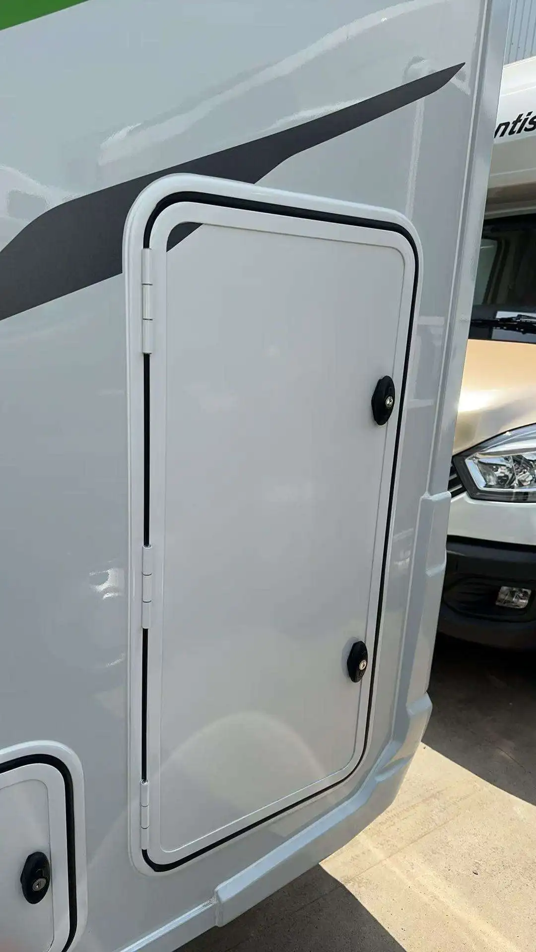 Factory Replaced Aluminum RV Aluminum Luggage Hatch Door Storage Compartment Access Door 1400*500mm view 3
