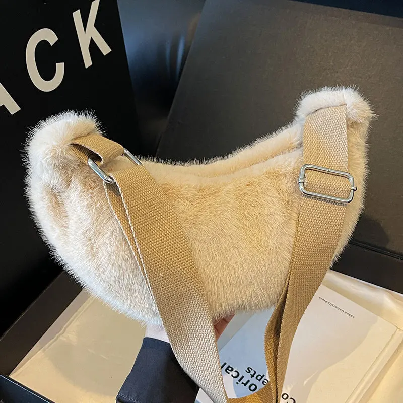 New Autumn Winter Plush Trendy Dumpling Bag Casual Commuting Versatile Women's Crossbody Bag Superior Quality Women's Handbag