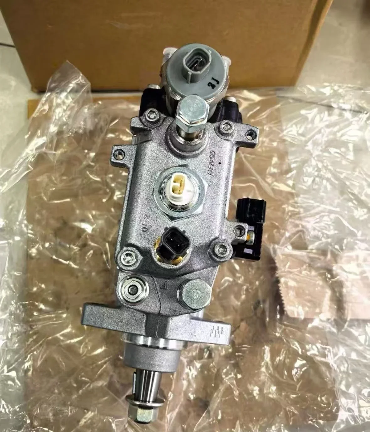 TLF 221005D180 22100-5D180 0965003081 096500-3081 5LE pompe haute pression pompe à carburant pompe à huile pour HILUX FORTUNER