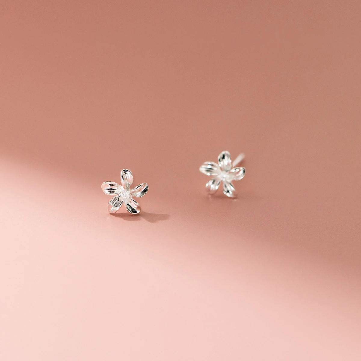 Modian Piccolo Carino Fiore Squisito Orecchini con perno Classic 925 Sterling Silver Charm Gioielli Femminili Per Le Donne di Modo S925 Orecchino