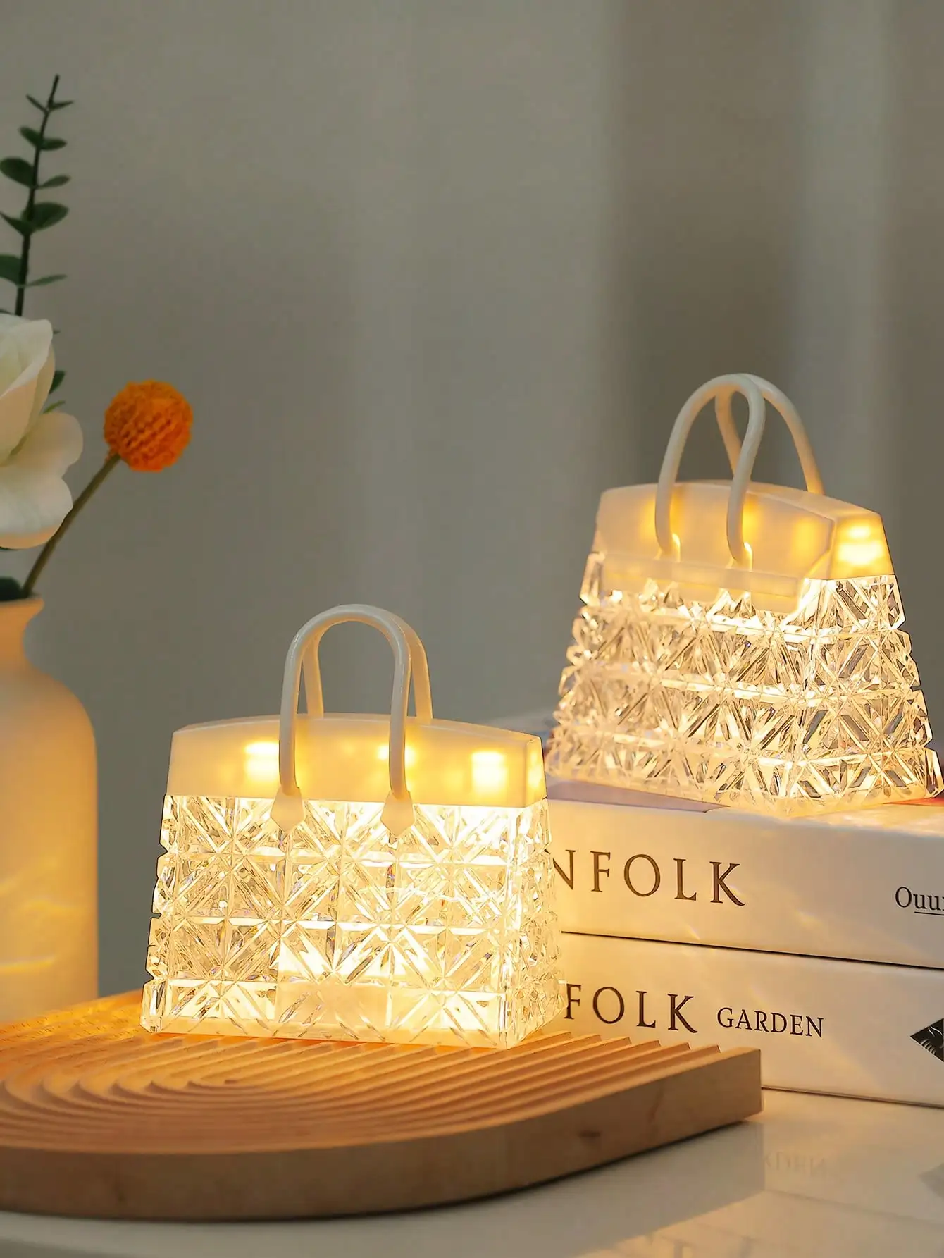 Teckwe Crystal Handbag Night Light, Romantic Lamp With Warm Light, Mini Crystal Diamond Shaped Desktop Lamp For Coffee Shop, Home, Bedroom Decor, Birthday Valentine's Day Gifts, Unique Purse-Shaped Mood Light For Women Girlfriend (Portable & Gift Ready)