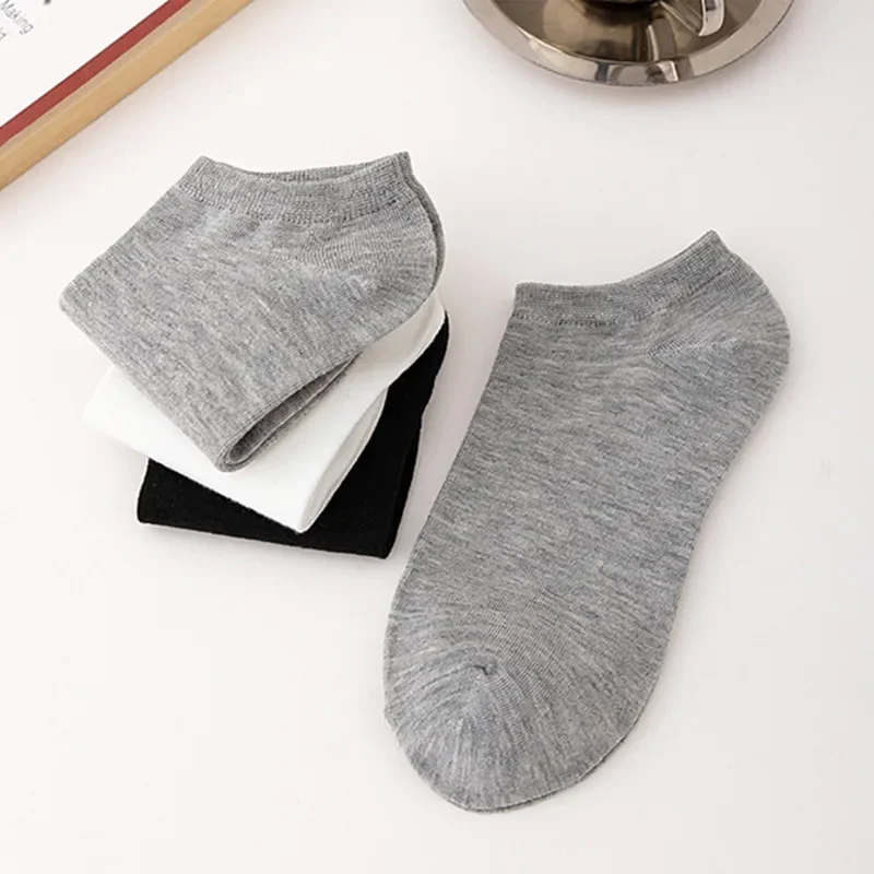 Men Solid Color Boat Socks Comfortable Breathable High-Quality Business Low Tube Socks Casual Men Slippers Ground Socks