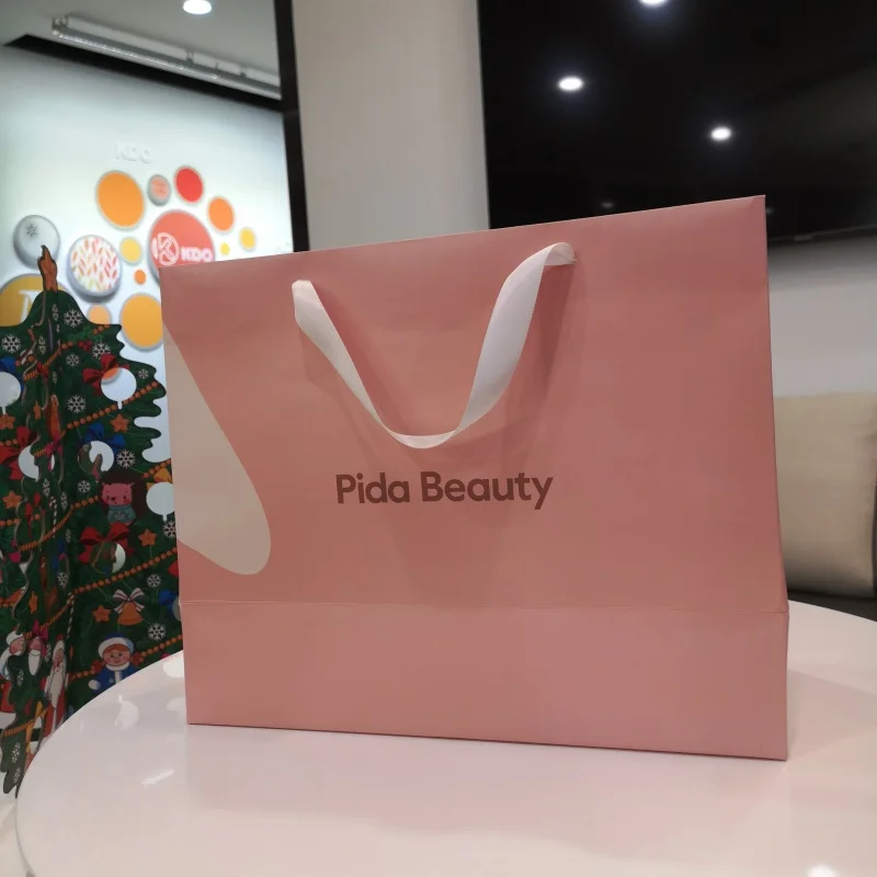 Bolsas de papel para embalaje de ropa, embalaje de zapatos negros de lujo, logotipo personalizado impreso, regalo de compras de ropa, embalaje de joyería, Pap, venta al por mayor