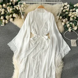 Robe de mariée ultra longue, kimono blanc, vêtements de nuit pour dames, peignoir sexy à manches en dentelle, peignoirs en rayonne