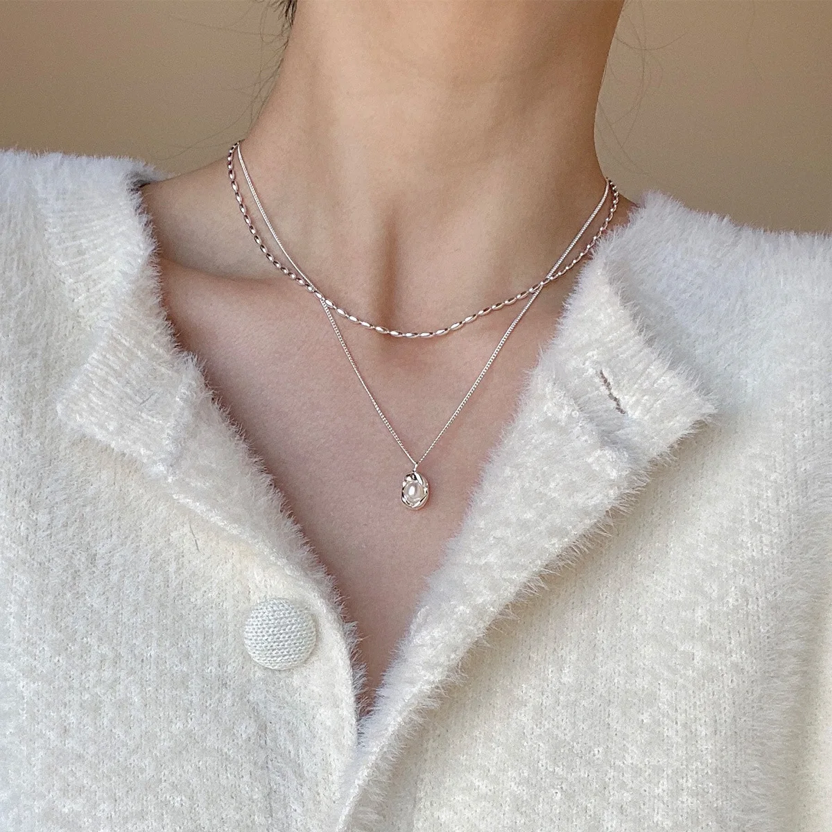 MIQIAO Strand Necklace For Women Jewelry On The Neck Rice Beads Chain Necklace For Women Platinum Color Female Sexy Accessories