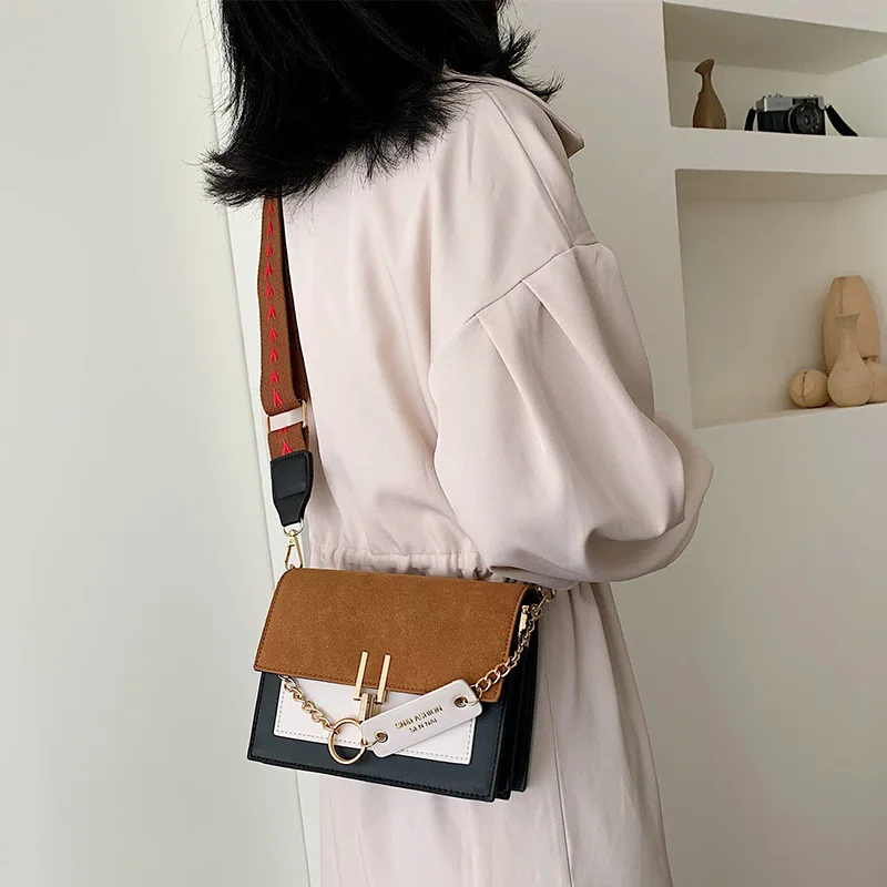 

Women's Korean Style One-Shoulder Crossbody Bag Autumn Winter Fashion Matte Contrasting Small Square Bag