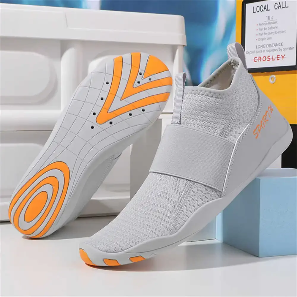 Slip Resistant Big Size Boots Shoes Men Boy's High Top Sneakers Retro Sneakers Man Sport Leading Workout Tens High-tech