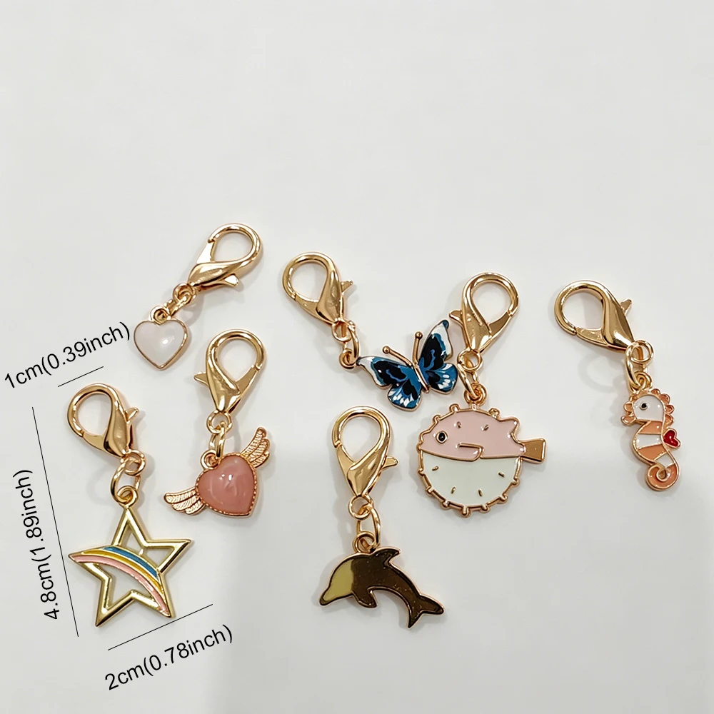 24 Stück Sortierte Schlüsselanhänger 2D-Form Tier Obst Eiscreme Herz Thema Taschendekoration Mädchen-Accessoires Party Festival Back-to-School – Detail 1