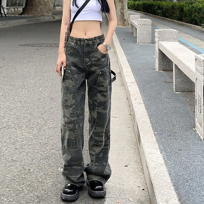 

Street style camouflage pants, slim-fit wide-leg pants for women2025High-waisted jeans for hot girls, new versatile style